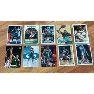 10 NBA‎ Basketball Cards 
Good condition